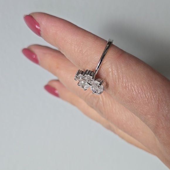 Silver 925 Rhinestones Floral Ring Size 6 Weigt 2g - Picture 14 of 17